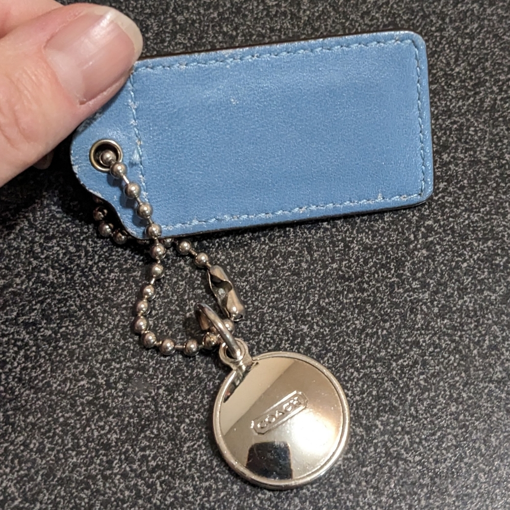 Vintage Coach Hangtag And Medallion Leather Soft Blue - Picture 3 of 7